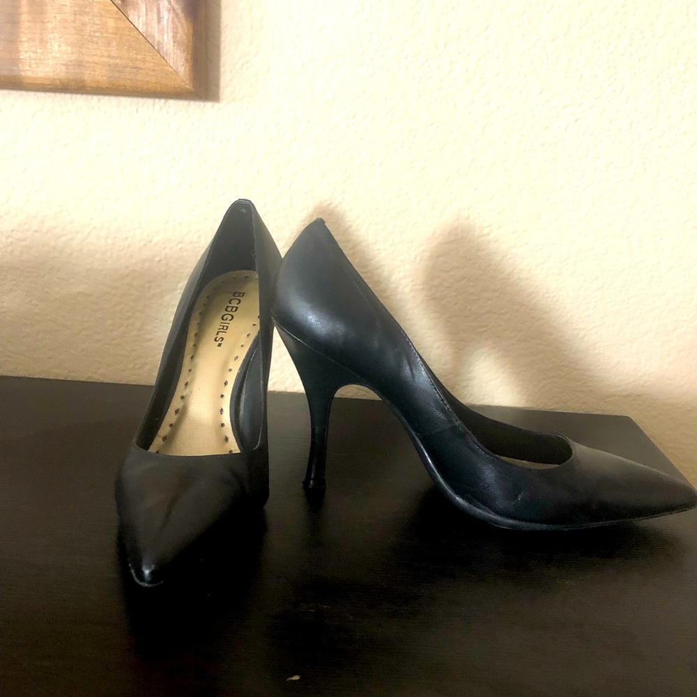 Black BCBGirls pointed toe, heel, pumps, shoes. 4 inch heel. size 6.5.